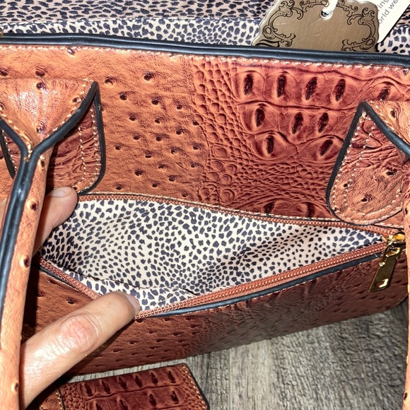 Large 3 piece Ladies Beautiful bag💝💖💝💖 - Picture 10 of 14